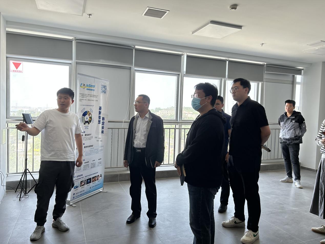 智慧引擎，技术咨询公司助力企业创新发展,在科技的迅猛进步之下，企业对技术创新的需求持续攀升，由此催生了技术咨询类公司，它们成为助力企业转型升级的关键力量，本文将深入剖析技术咨询类公司的业务范畴、服务特色及其对企业发展的深远意义。,技术咨询类公司业务,技术咨询,技术咨询服务,提供技术咨询,第1张